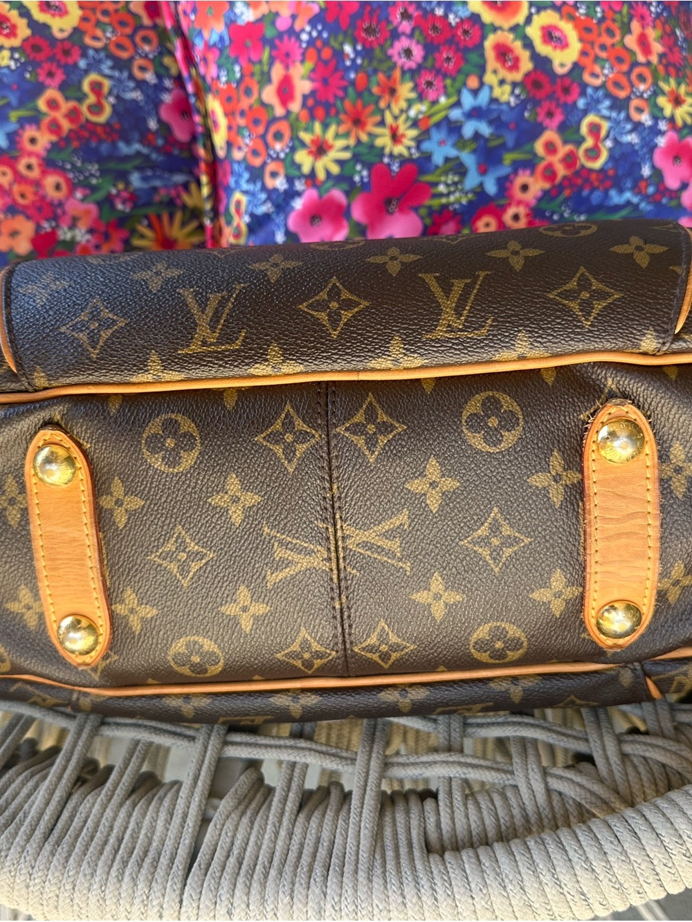 Louis Vuitton Galleria - Picture 6 of 10